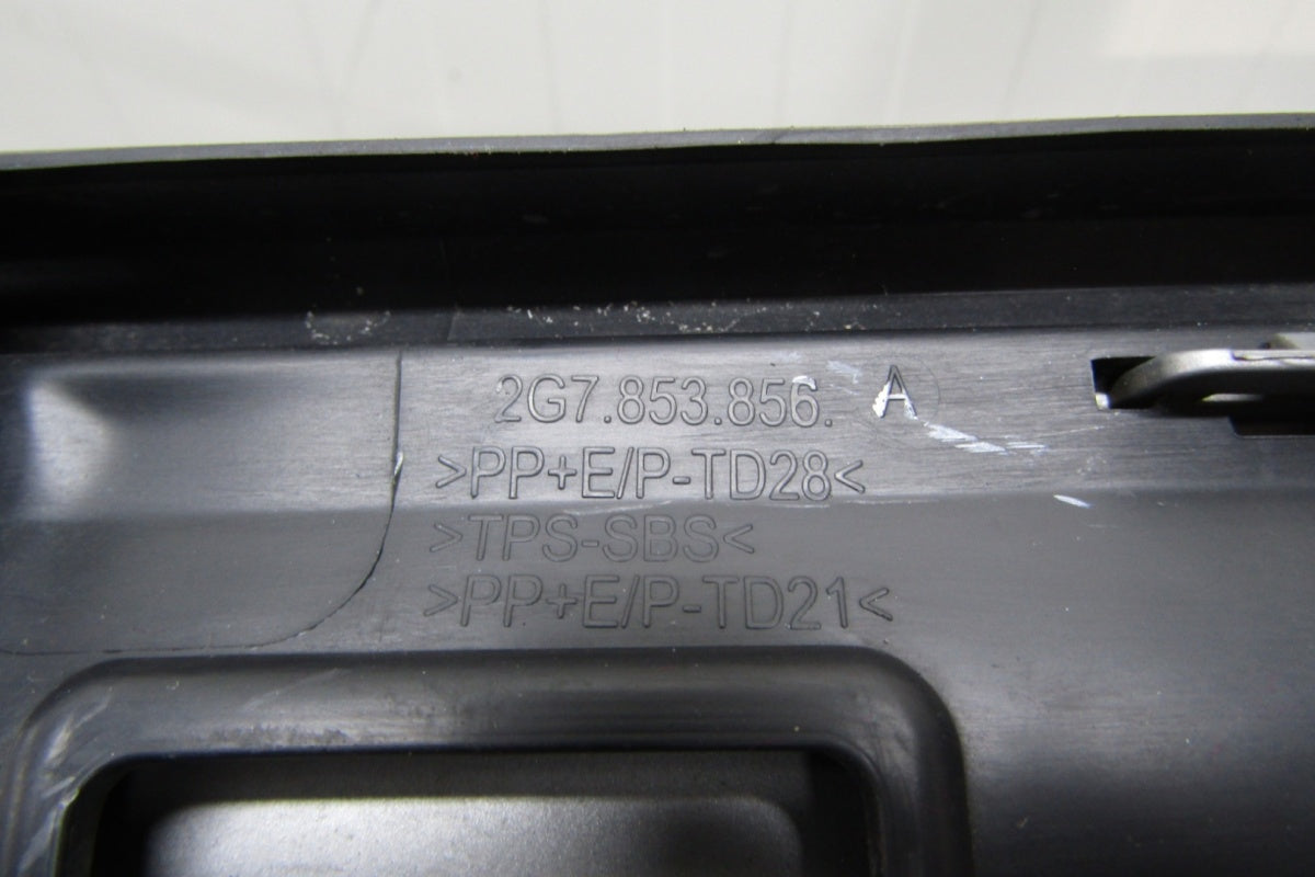 Lajsna praga desni VW TAIGO 2G7 21-