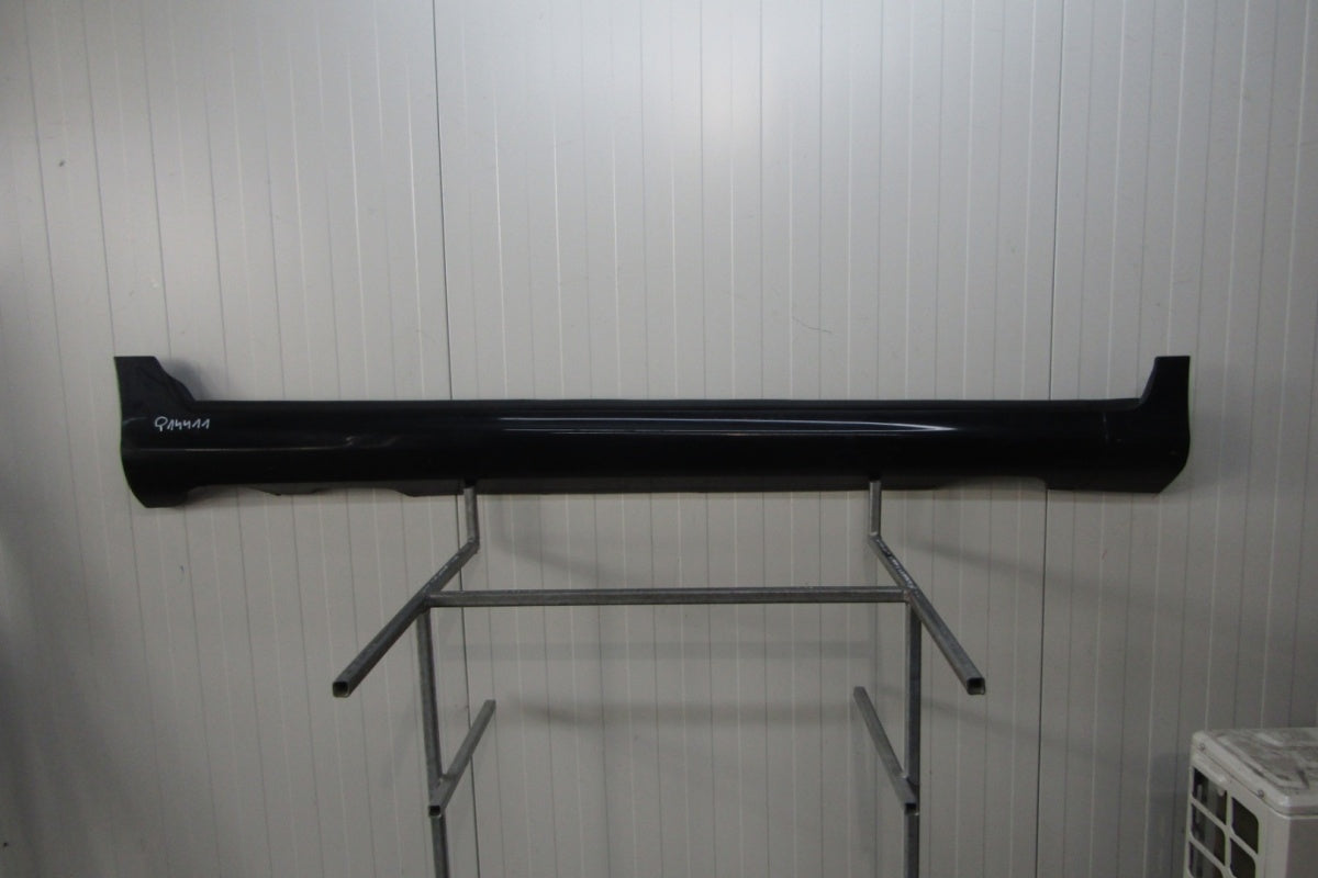 Lajsna praga desna Volovo XC60 XC-60 LIFT 13-17
