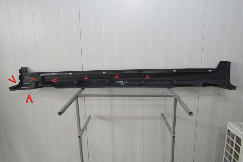 Lajsna praga desna Volovo XC60 XC-60 LIFT 13-17