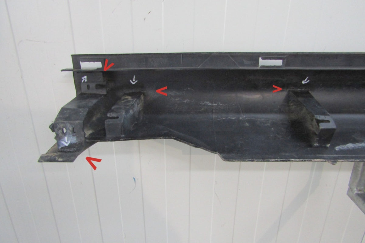 Lajsna praga desna Volovo XC60 XC-60 LIFT 13-17