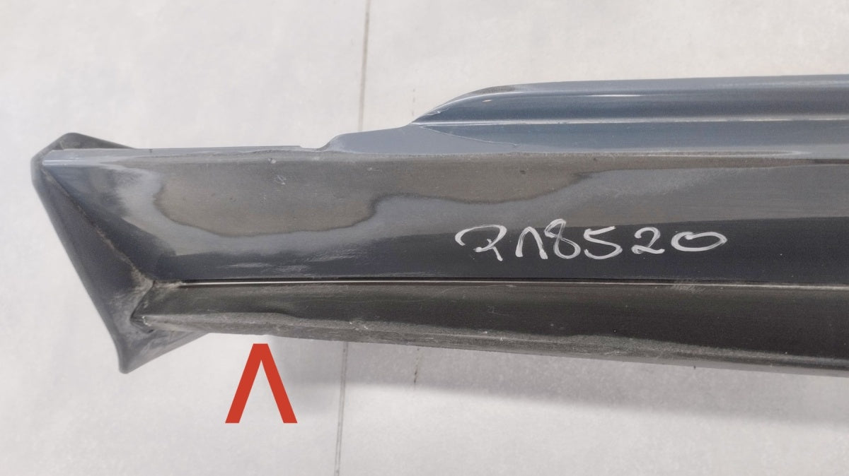 Lajsna praga desni Mazda 3 IV BP 19- osłona progu