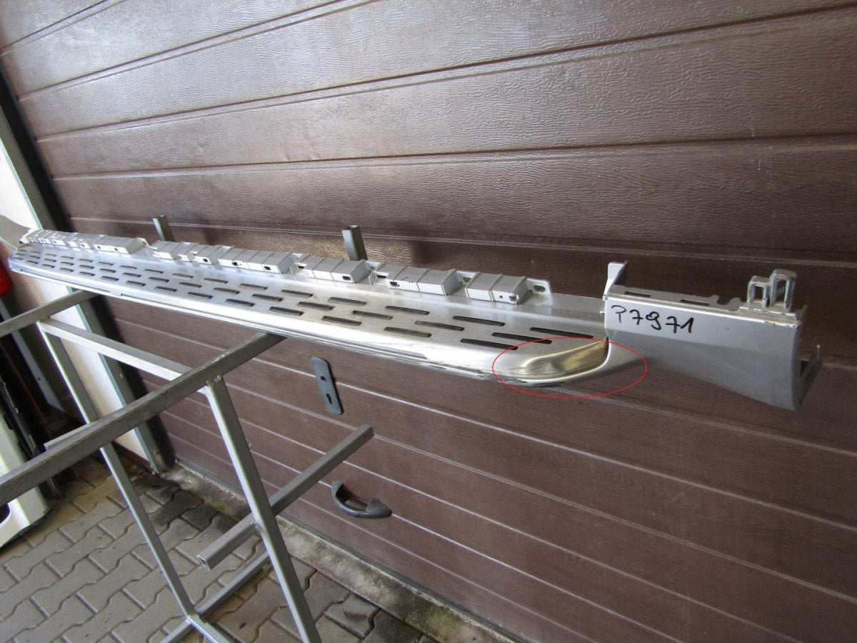 Lajsna praga desna Volvo XC90 2 15- stepenica led