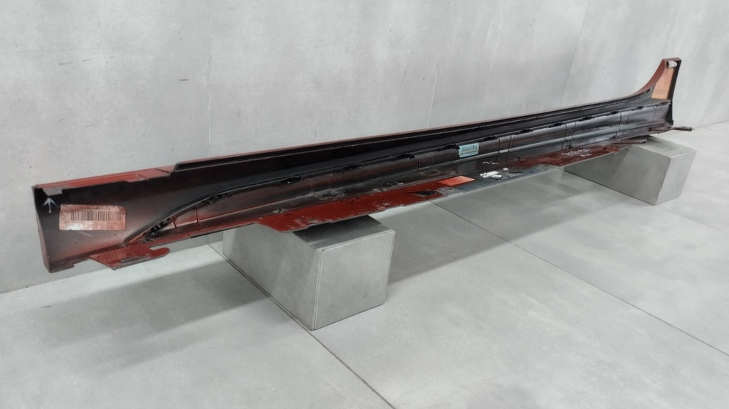 Lajsna praga desni BMW 2 F44 M paket 19-