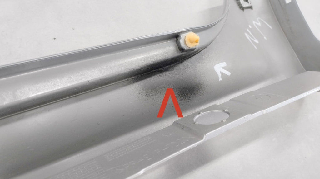 Lajsna praga desni Toyota Yaris 4 IV 20- Mazda 2 22- Hybrid