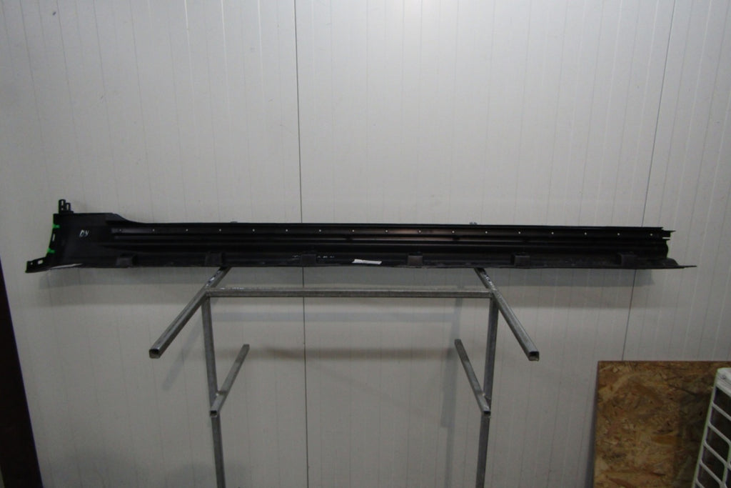 Lajsna praga desni Volvo XC90 II 18- lift XC 90