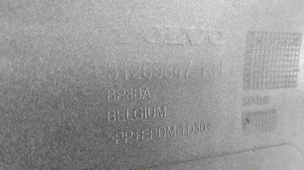 Lajsna praga desni Volvo V40 V-40 12-19 próg