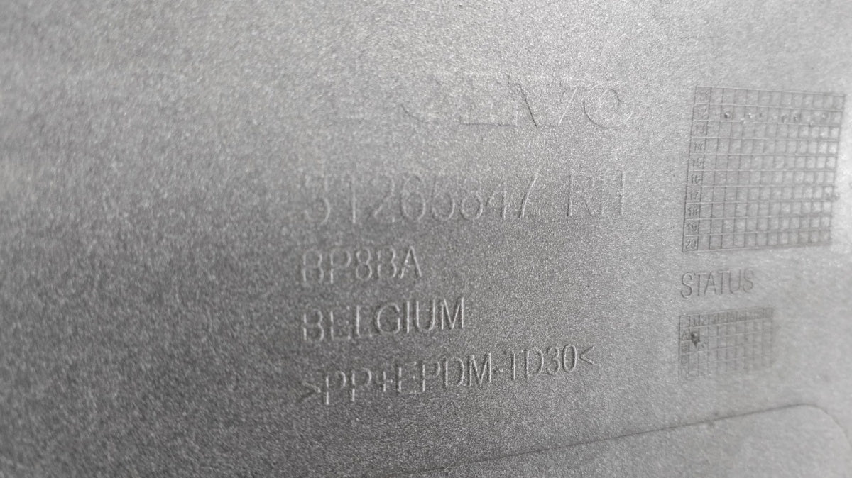 Lajsna praga desni Volvo V40 V-40 12-19 próg