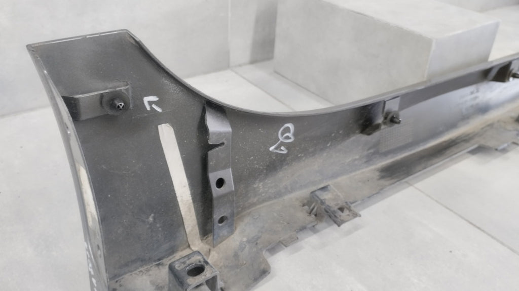 Lajsna praga lijevi Nissan Leaf II ZE1 17- gg440-0275c-c
