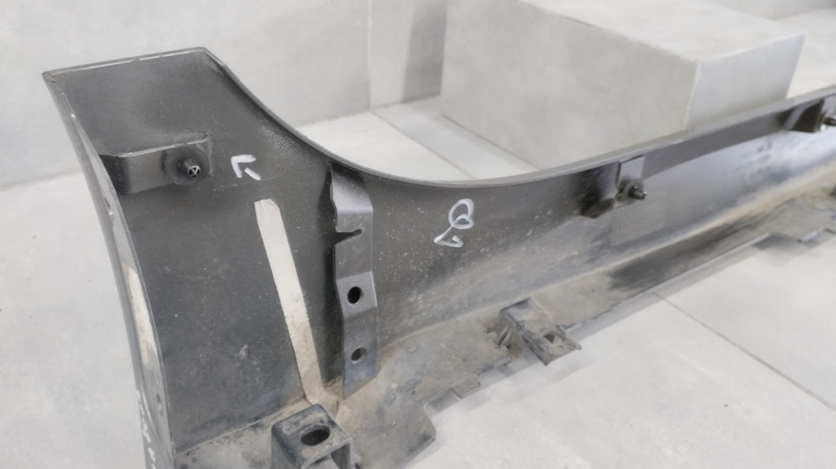 Lajsna praga lijevi Nissan Leaf II ZE1 17- gg440-0275c-c