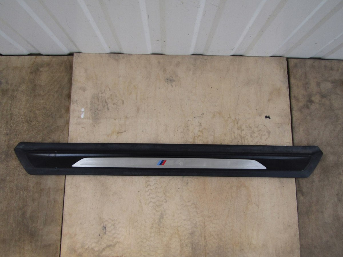 Lajsna praga wewnętrzna BMW M4 F83