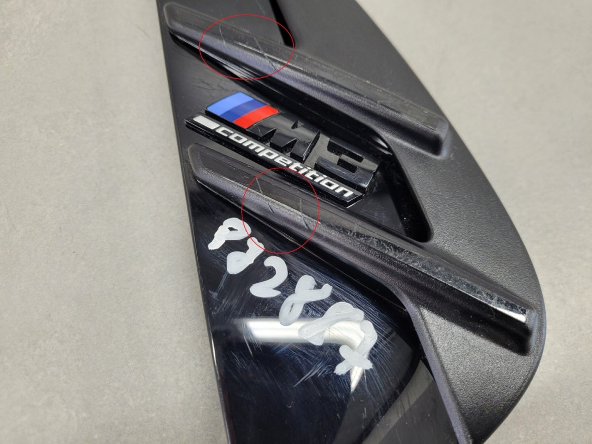 Rešetka Zaślepka lajsna błotnika desna prednja Bmw M3 G80 G81 Lift LCI 23-