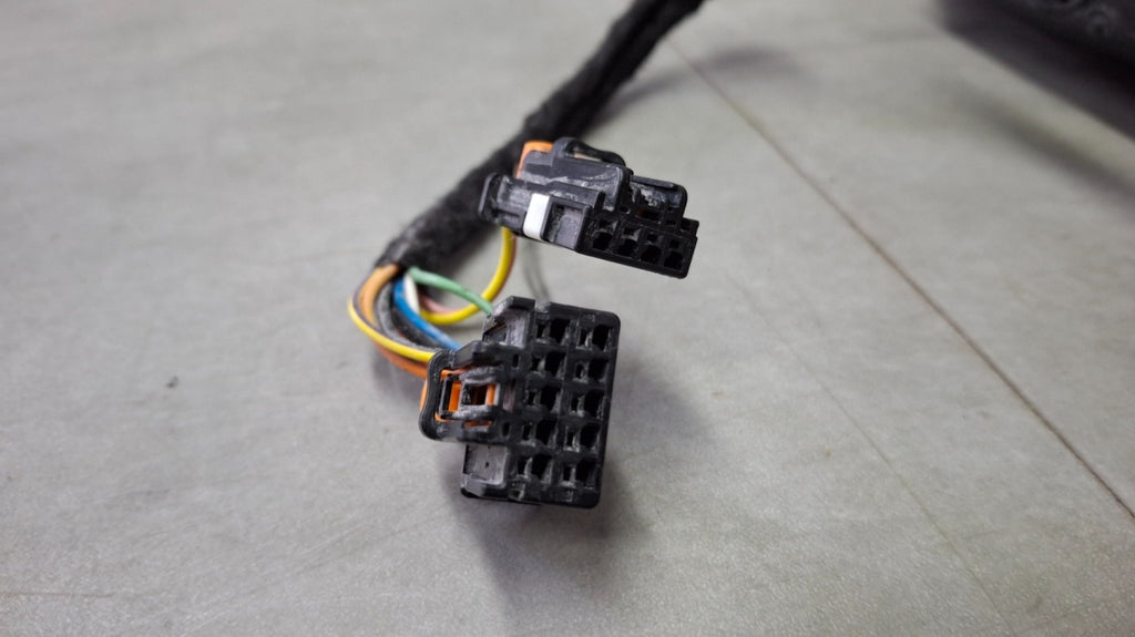 Lusterko desni 13 PIN (9+4) Opel Frontera C Citroen c3 Aircross II 24- RH