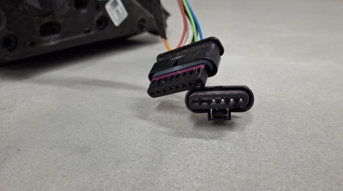 Lusterko lijevi Fiat Grande Panda LED 9 PIN (7+2) 25- kompletan LH