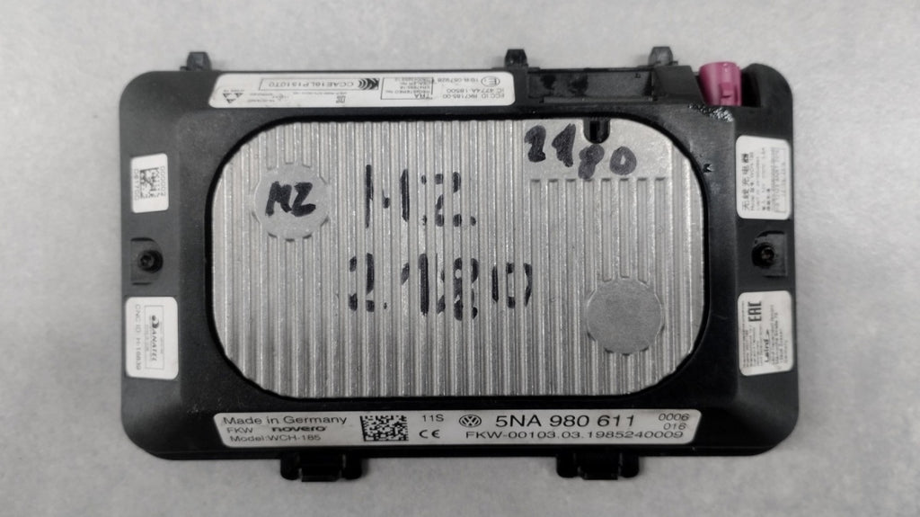 ŁADOWARKA INDUKCYJNA VW SKODA AUDI SEAT 5NA980611