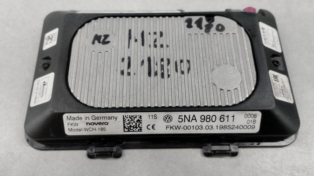 ŁADOWARKA INDUKCYJNA VW SKODA AUDI SEAT 5NA980611