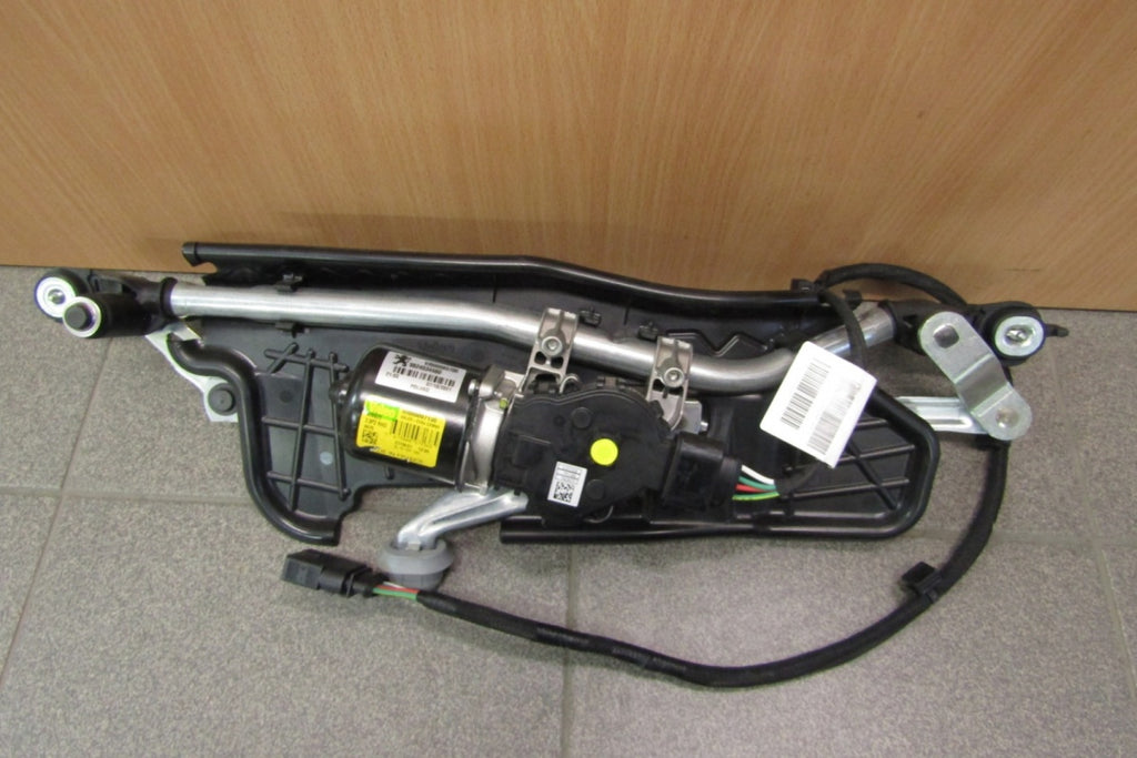 Mechanizm wycieraczek Peugeot 208 Corsa F prednji 19-