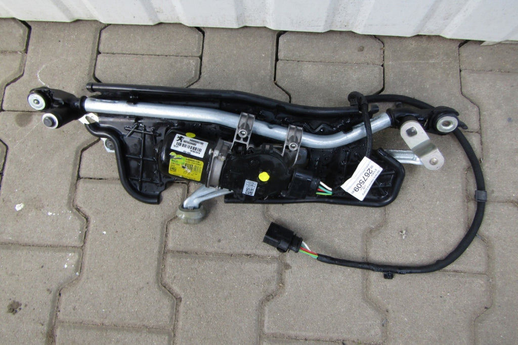 Mechanizm wycieraczek Peugeot 208 Corsa F prednji 19-