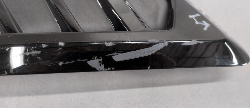 Blatobran obloga a desni prednji BMW X5 G05 lift M-paket 2023-