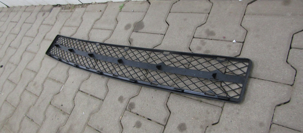 Maska (grill) Kratka środkowa Porsche 911 993 Carrera 4 4S 93-