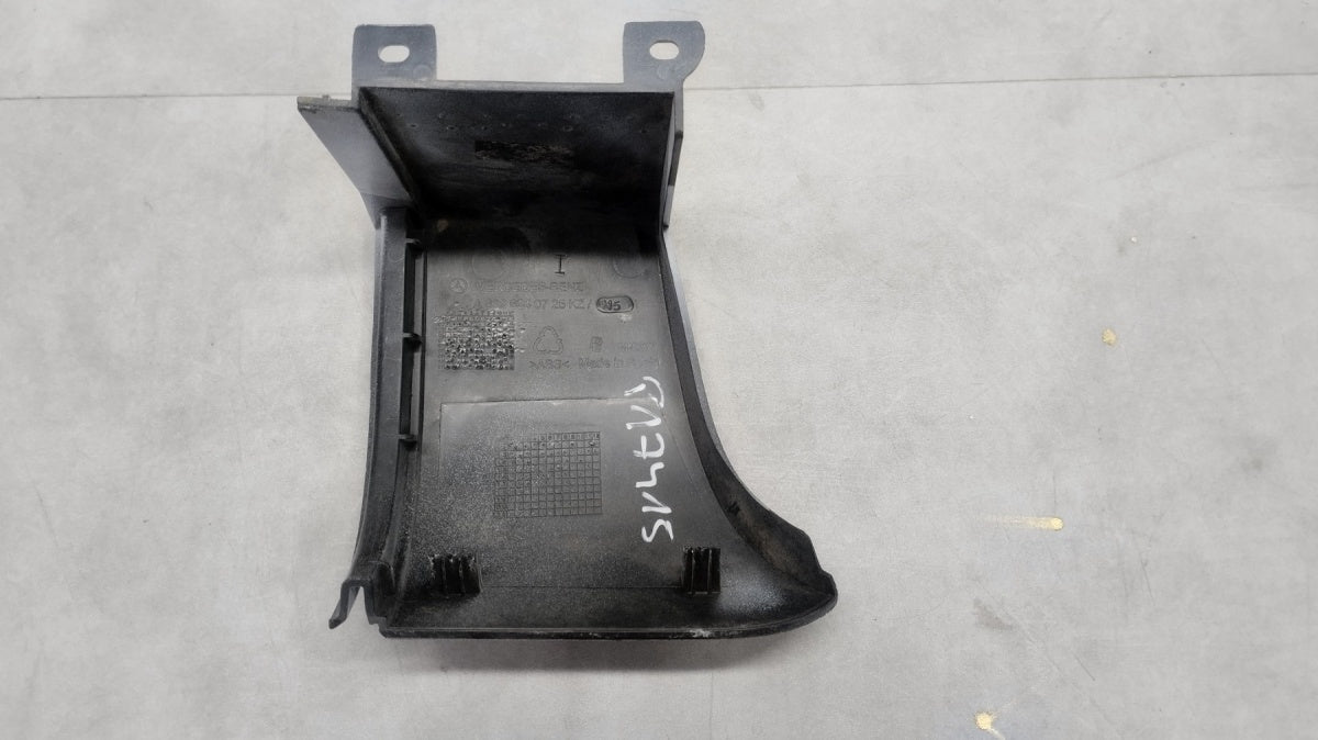 Narożnik lajsna lijevi zadnji Mercedes Vito 03-14 A6396940725K2