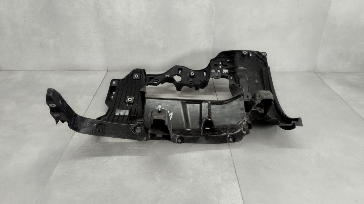 Narożnik oklular stelaż desni Mercedes Actros L Pro Cabin MP6 A9608855565
