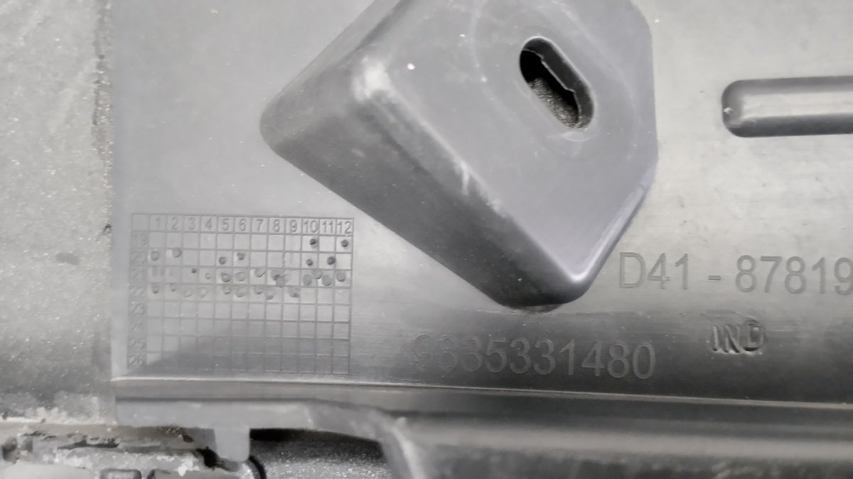 Narożnik zderzaka desni prednji prednji Citroen DS4 II 2 22-