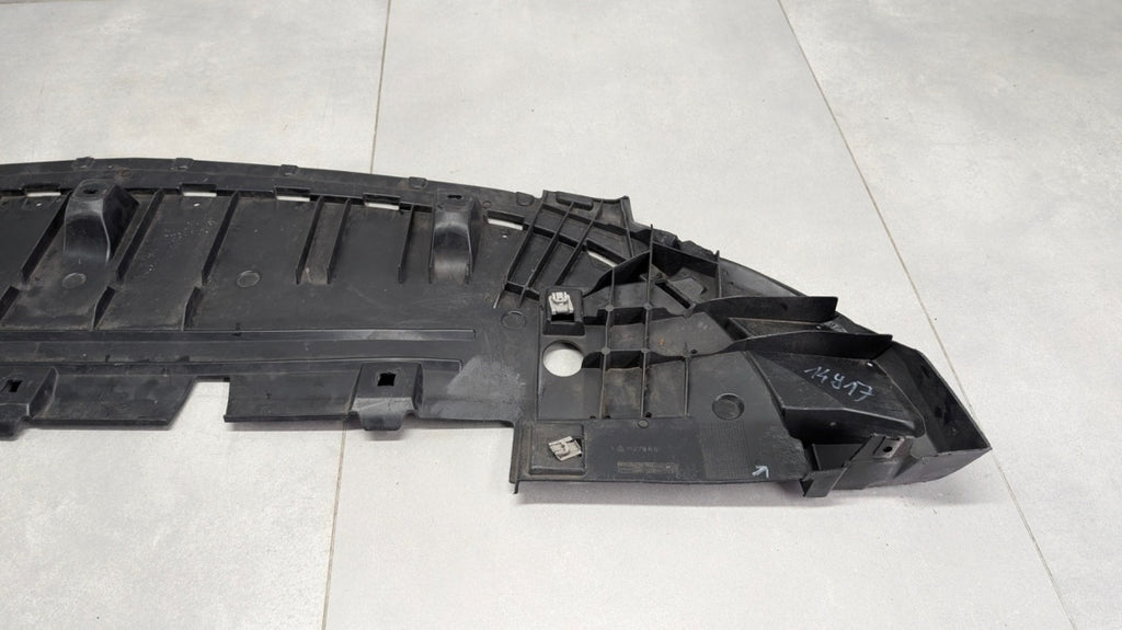 Zaštita POD ZDERZAK MERCEDES GLA W247 H247 / A2478857205