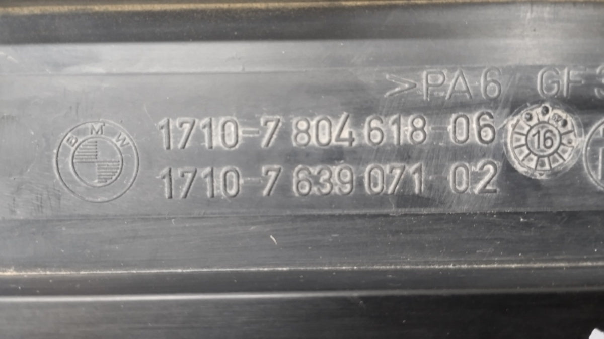 Usmjerivač zraka Osłona górna chłodnicy BMW 5 F10 F11 / 7 F01 F02 OEM