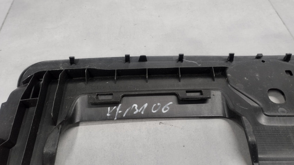 Zaštita maskownica pasa przedniego AUDI Q7 4M0 23-