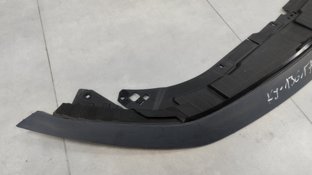 Zaštita pasa pas maskownica prednja MERCEDES EQB W243 21-
