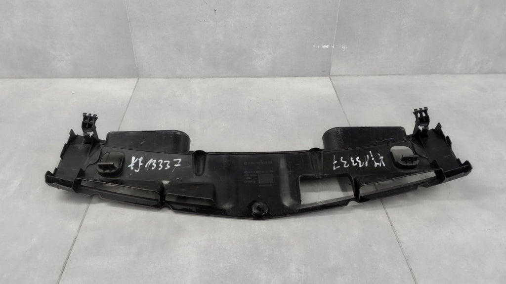 Zaštita pasa / Wlot Powietrza Zimnego Mercedes Benz W204