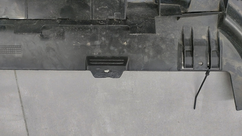Prednji branik Osłona plyta podłoga pod Mercedes Vito W447 447 Lift 24-
