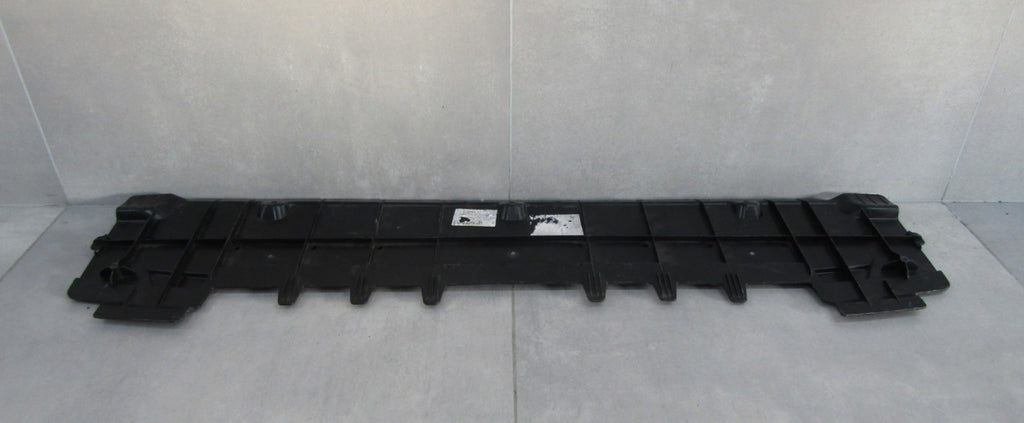 Prednji branik Osłona płyta podłoga pod AUDI Q3 II 83A807611 / 18-