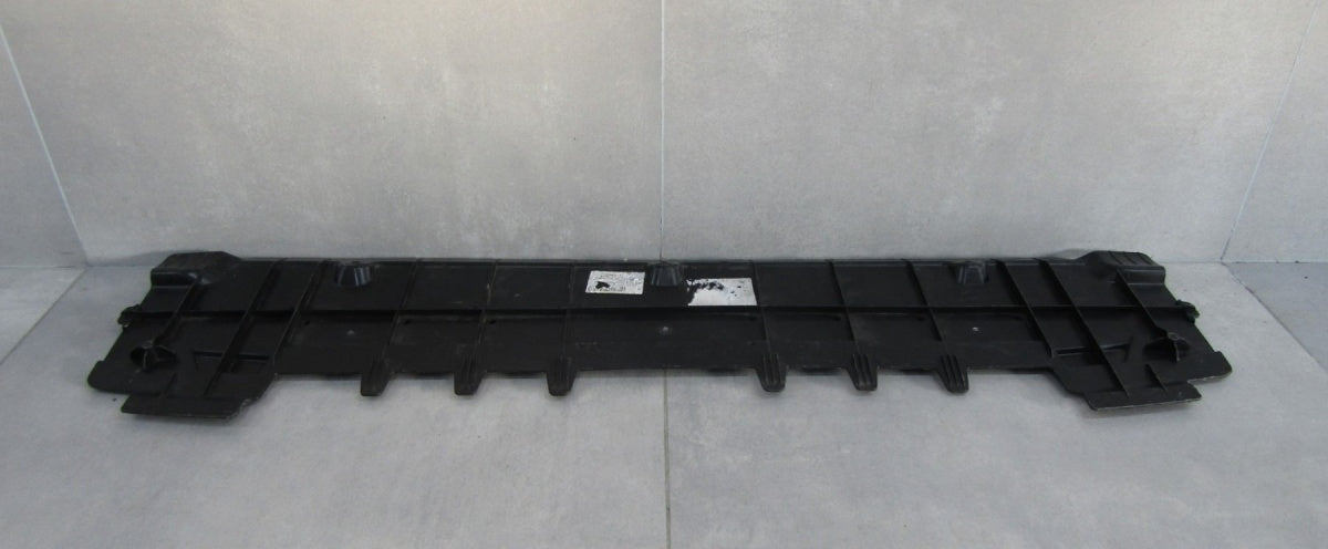 Prednji branik Osłona płyta podłoga pod AUDI Q3 II 83A807611 / 18-