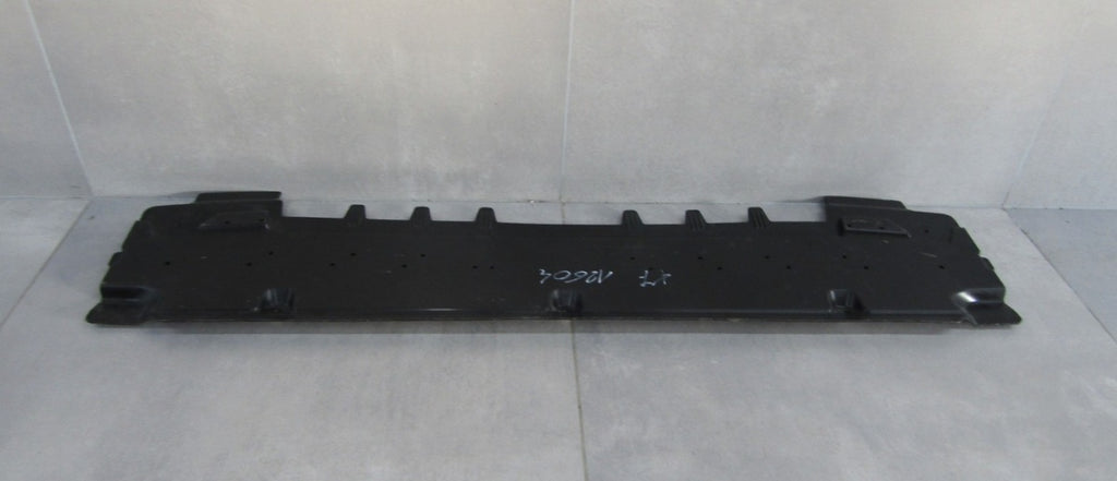 Prednji branik Osłona płyta podłoga pod AUDI Q3 II 83A807611 / 18-
