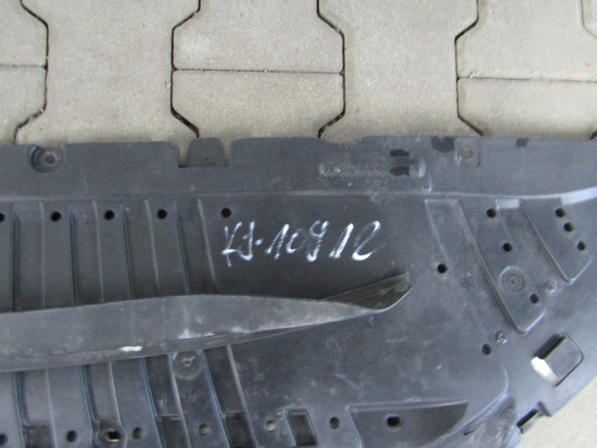 Zaštita płyta podłoga zderzaka AUDI A8 D5 17-21