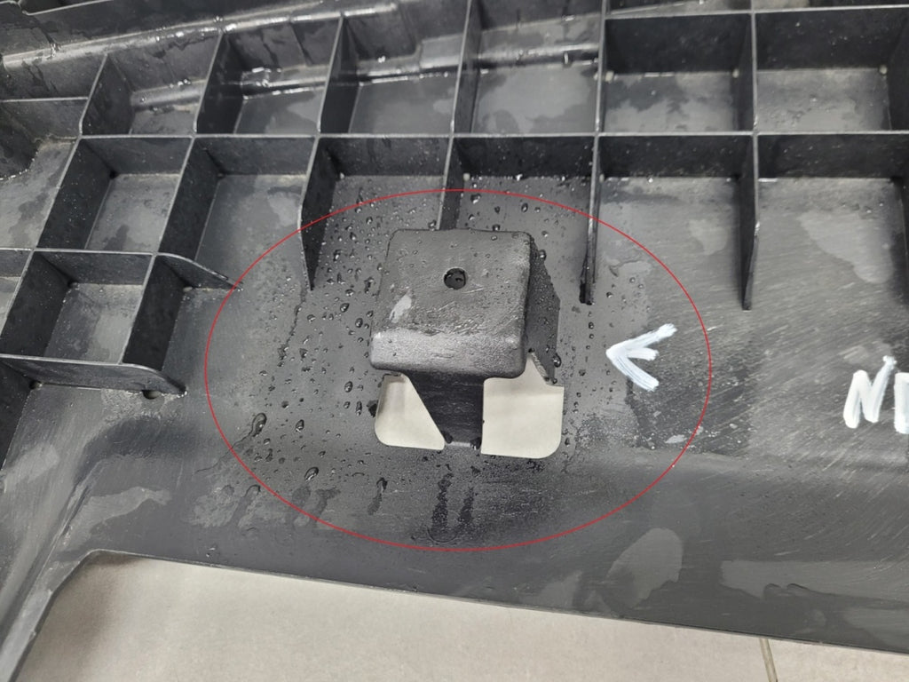 Prednji branik Osłona płyta podłoga zderzaka pod Peugeot 408 II 2 P54 22-