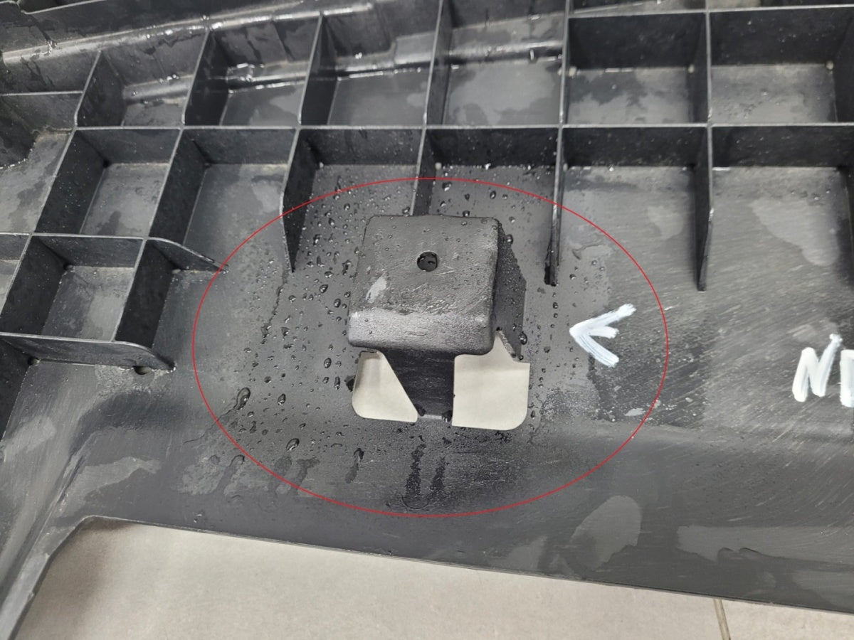 Prednji branik Osłona płyta podłoga zderzaka pod Peugeot 408 II 2 P54 22-