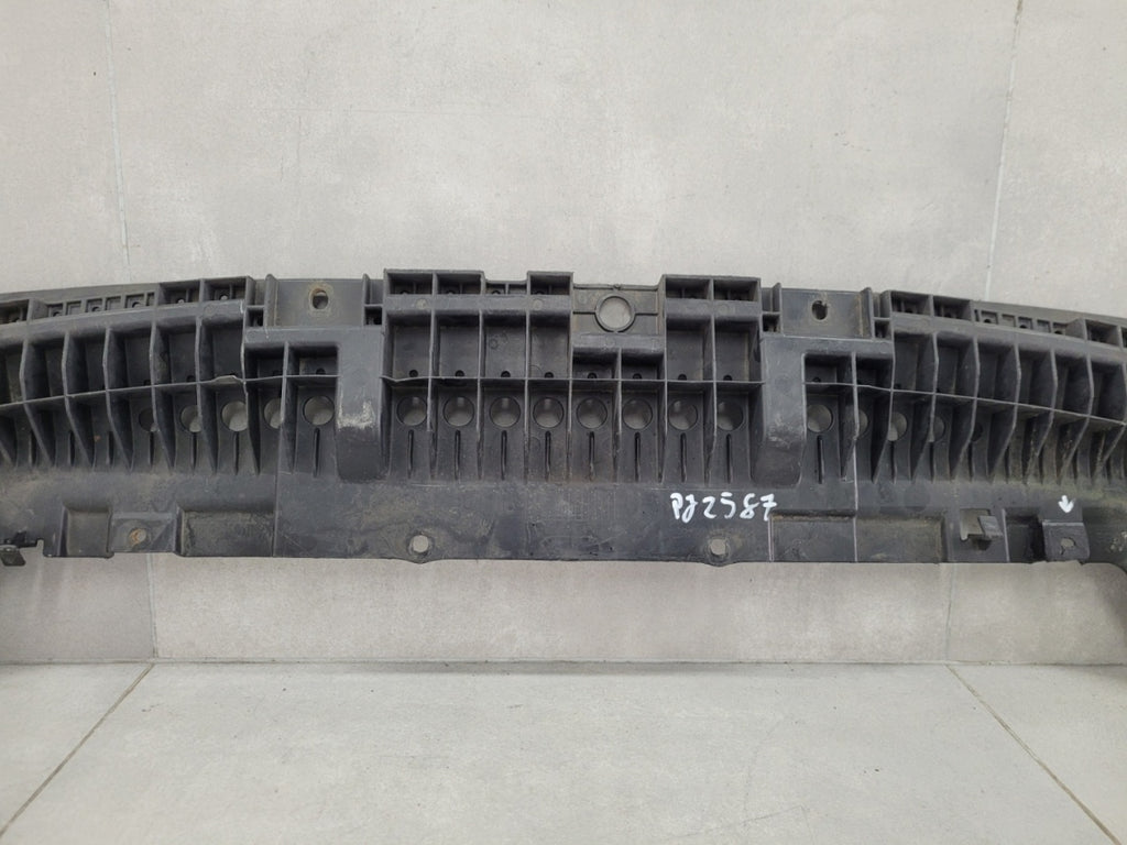 Prednji branik Osłona płyta podłoga pod Toyota Auris I Lift E15 06-12