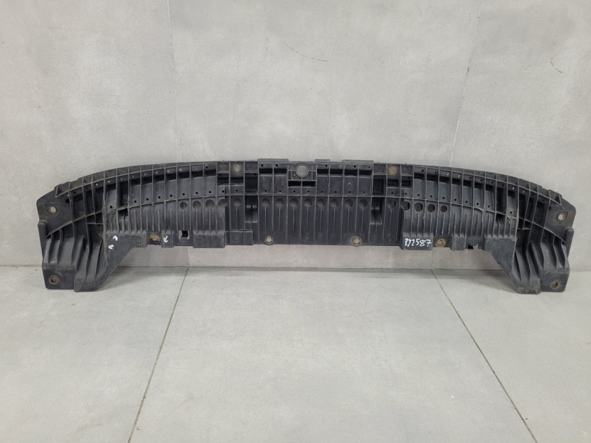 Prednji branik Osłona płyta podłoga pod Toyota Auris I Lift E15 06-12