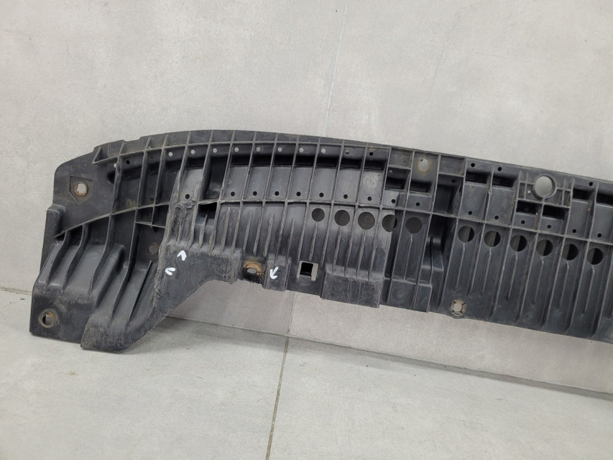 Prednji branik Osłona płyta podłoga pod Toyota Auris I Lift E15 06-12