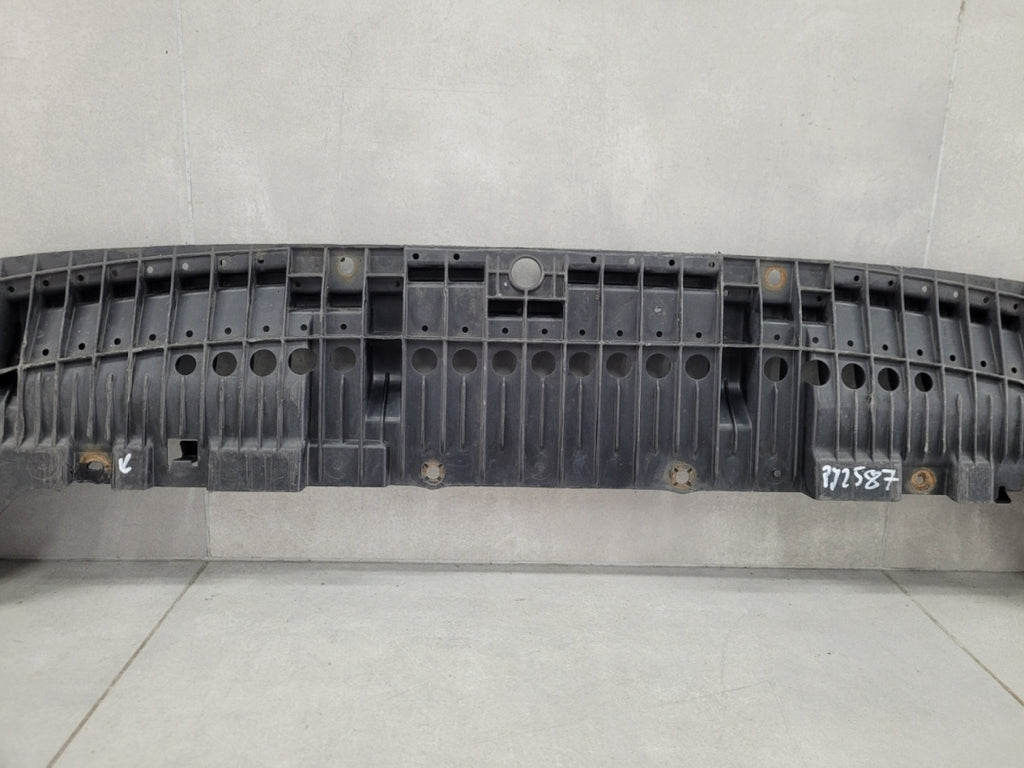 Prednji branik Osłona płyta podłoga pod Toyota Auris I Lift E15 06-12