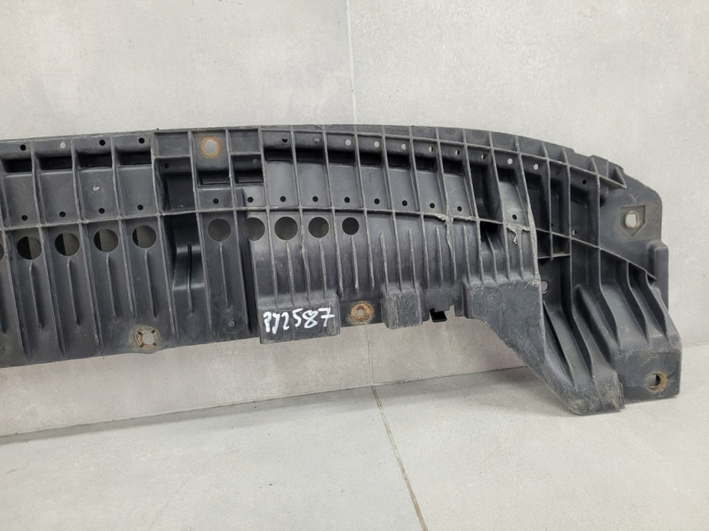 Prednji branik Osłona płyta podłoga pod Toyota Auris I Lift E15 06-12