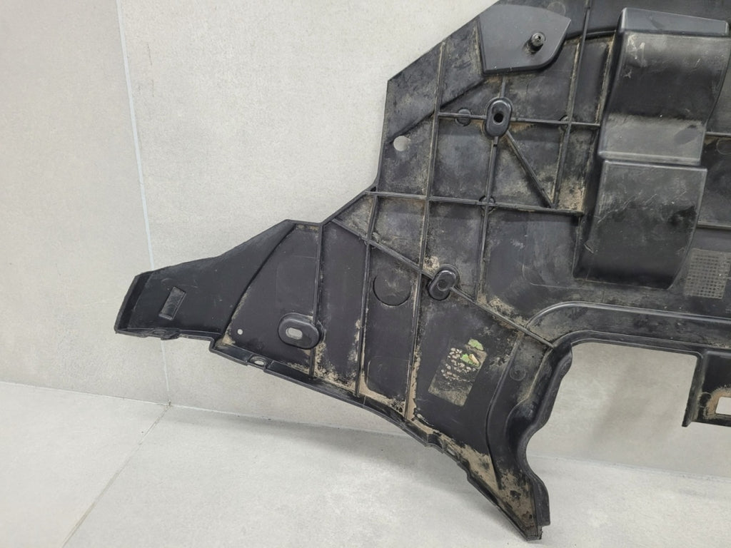 Prednji branik Osłona płyta podłoga zderzaka pod Volvo XC60 2 II 17-21
