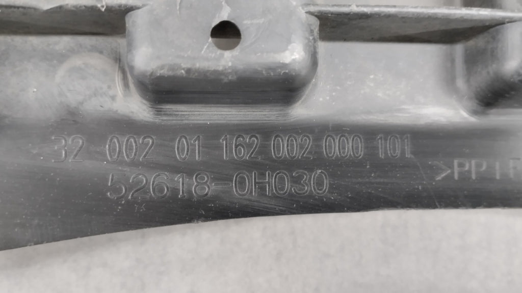 Zaštita płyta podłoga zderzaka prednja Toyota Aygo II Citroen C1 52618-0H030