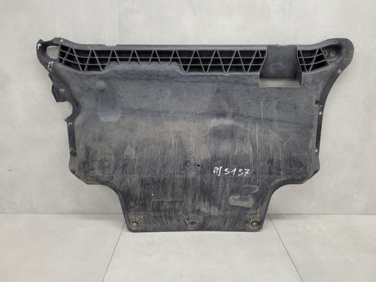 Zaštita pod silnik Vw Passat B8 3G0 Seat Leon IV Skoda Superb III Audi A3 8V