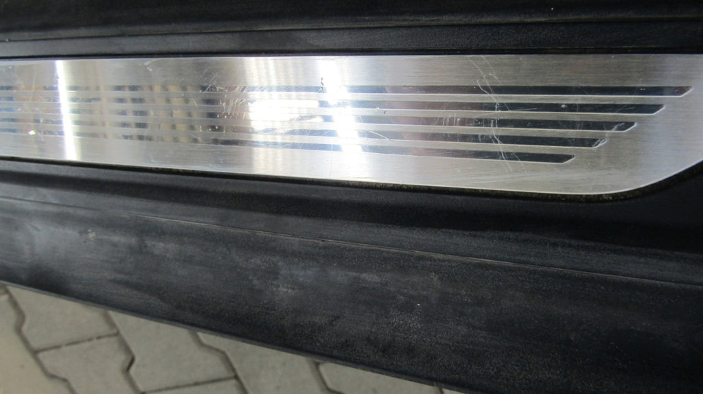 Lajsna praga obloga wewnętrzna BMW M4 F83
