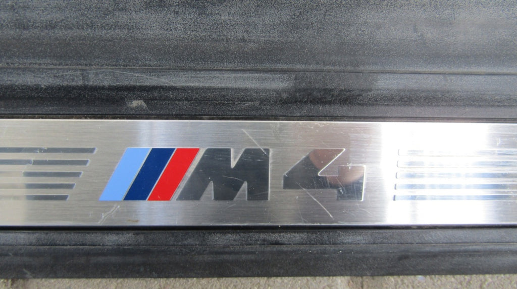 Lajsna praga obloga wewnętrzna BMW M4 F83