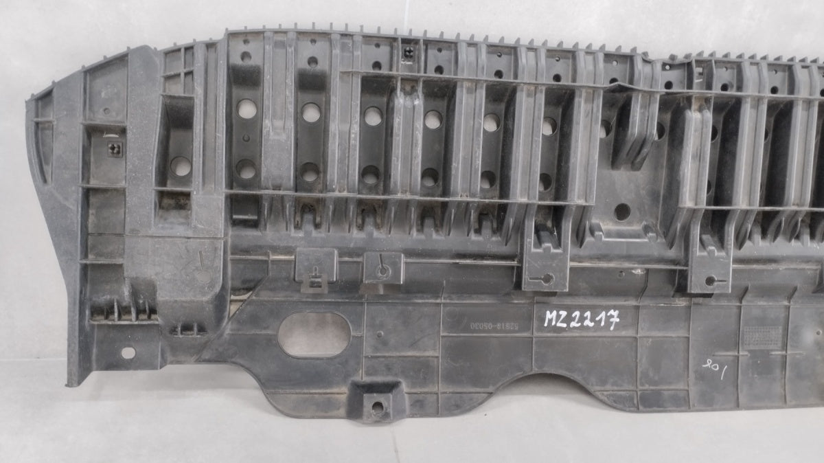 Prednji branik OSŁONA PŁYTA POD TOYOTA AVENSIS T27 LIFT 15-