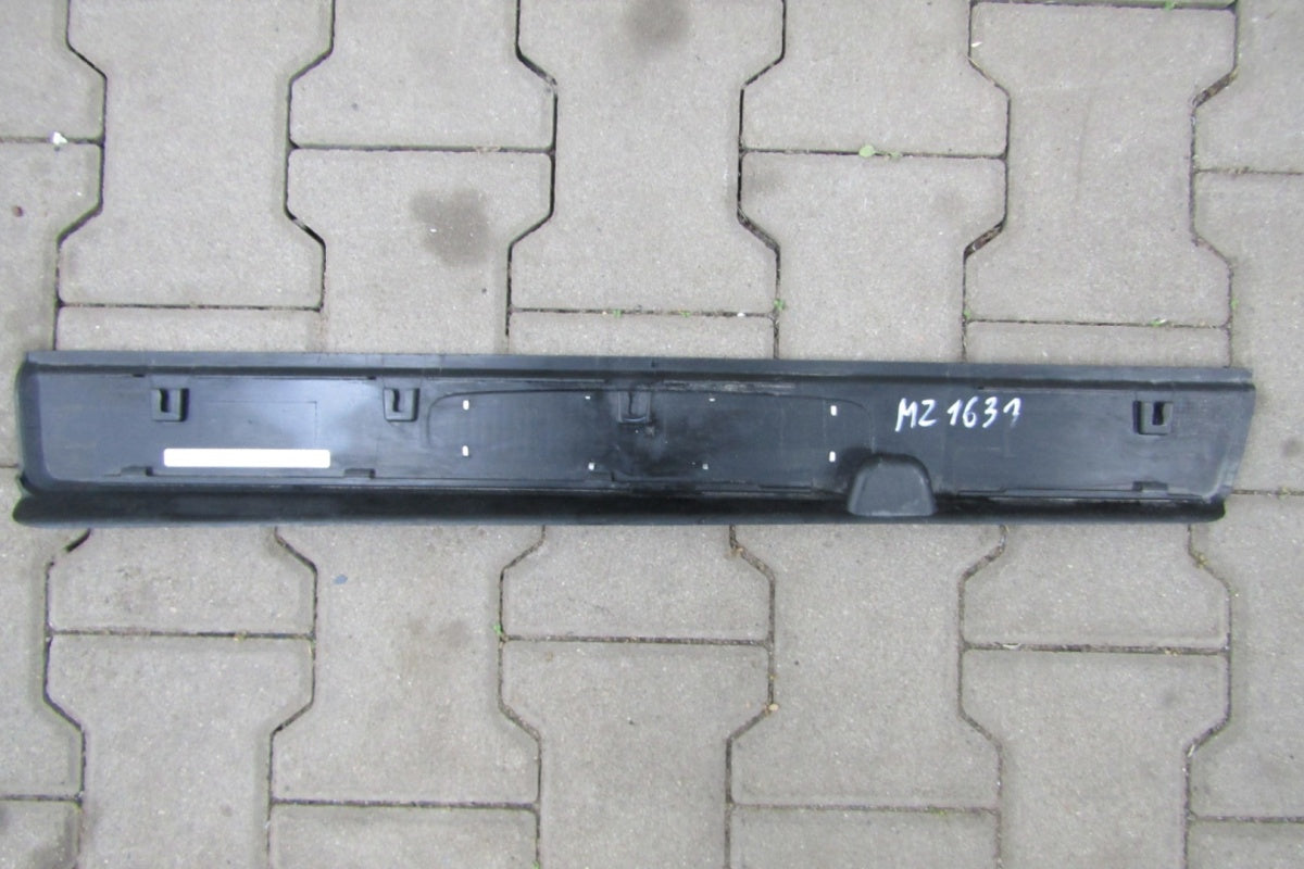 Lajsna praga PORSCHE 718 CAYMAN 982 desna 98150466803 21-